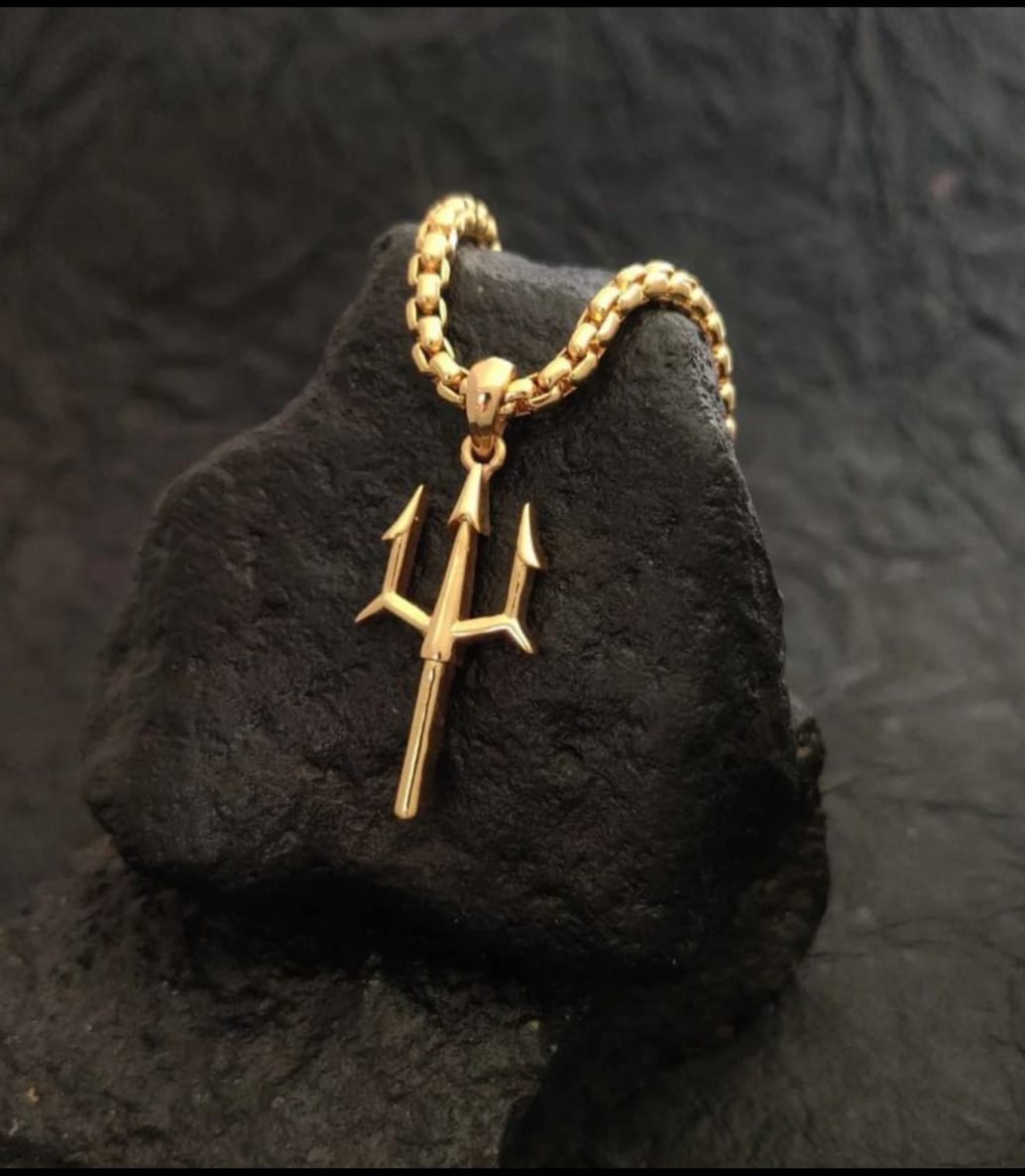 tirsul locket for boys golden